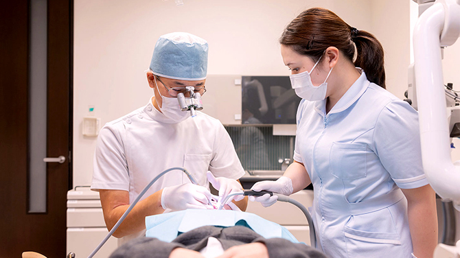 患者さまにとって満足度の高い治療となるよう技術の研鑽に努めています。